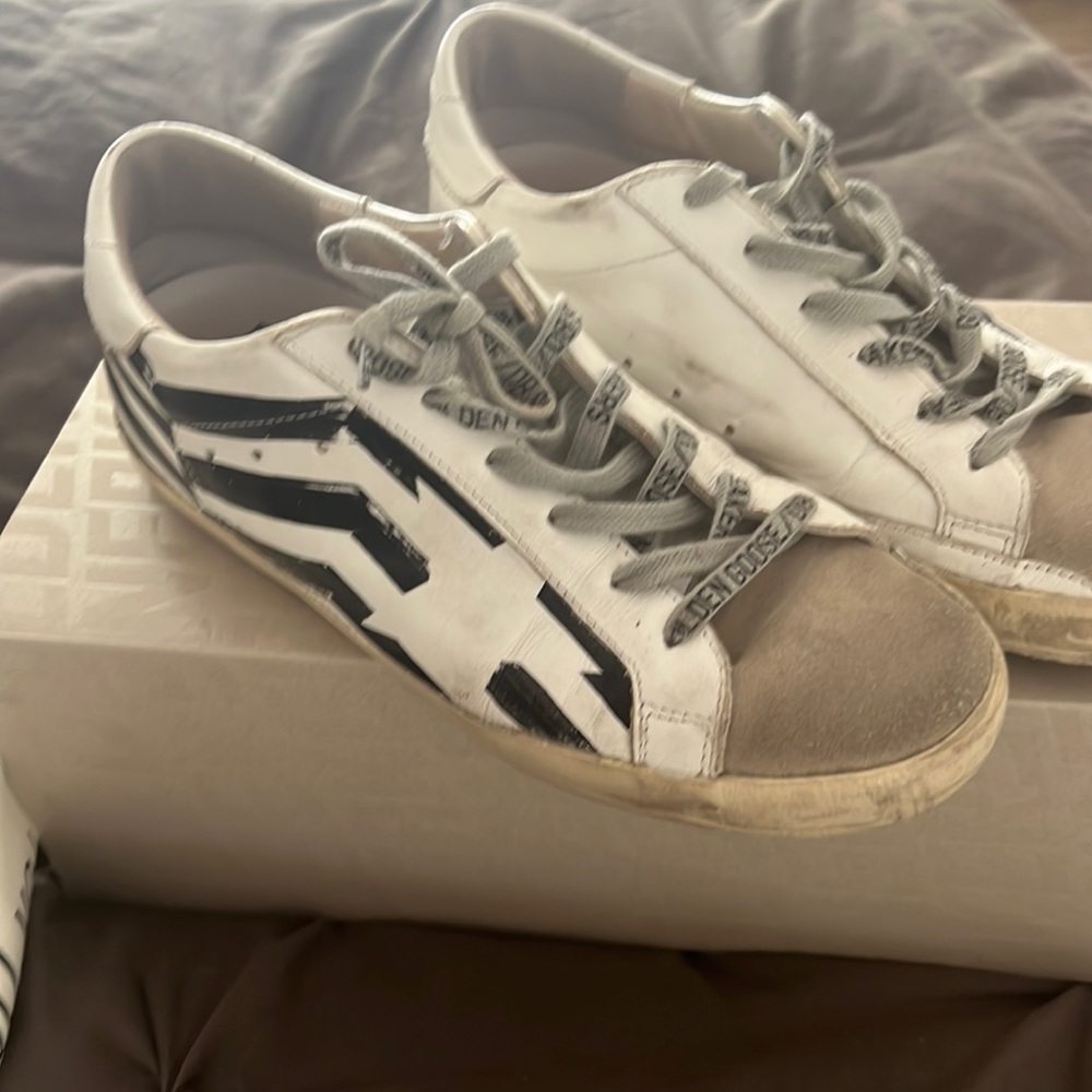Golden Goose 39